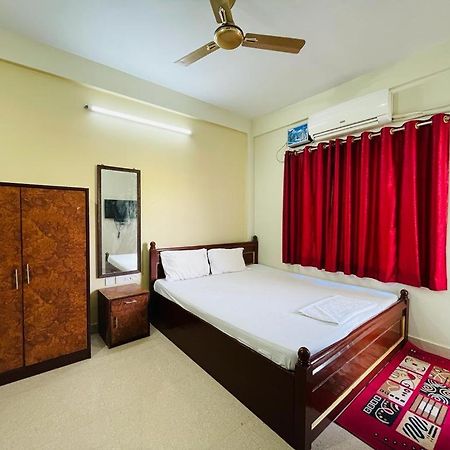 Hotel Lovely Star Inn ! Puri Buitenkant foto