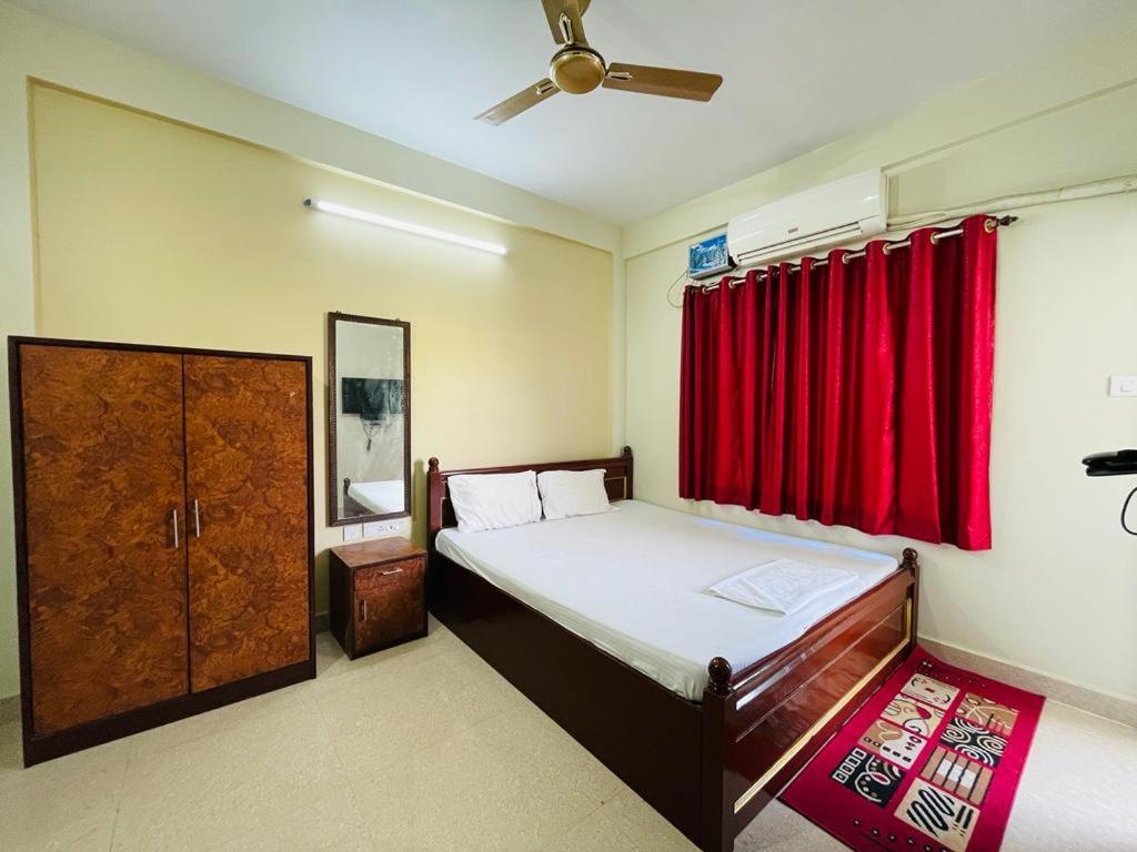 Hotel Lovely Star Inn ! Puri Buitenkant foto